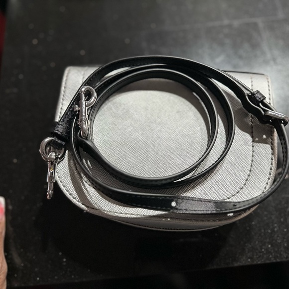 Marc Jacob’s Cross body - Picture 4 of 6